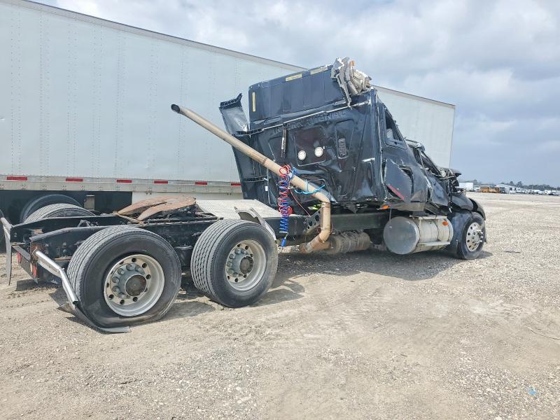 2014 International LF517 Semi Truck