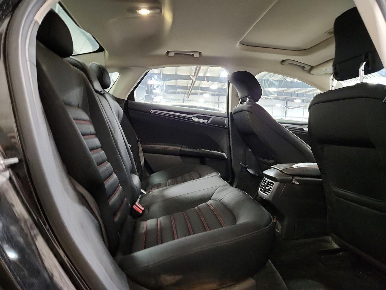 2015 Ford Fusion se