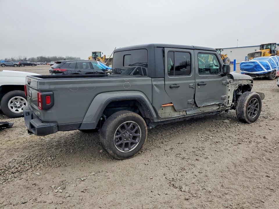 2022 Jeep Gladiator Overland