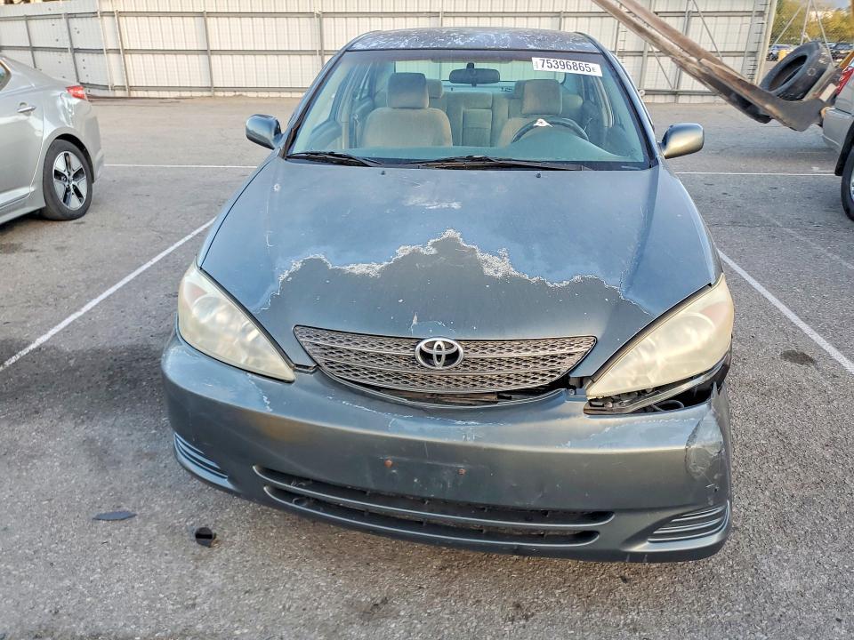 2002 Toyota Camry le