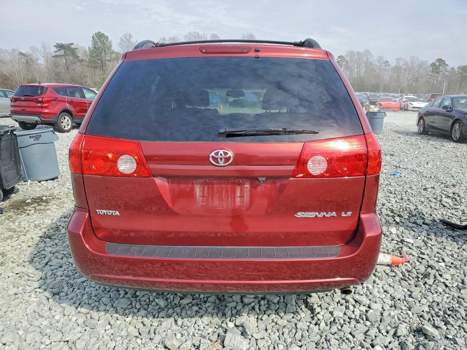 2008 Toyota Sienna le 7-passenger