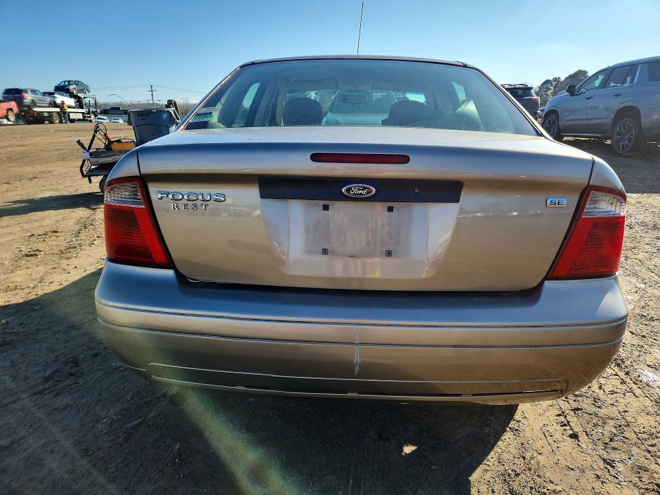 2005 Ford Focus ZX4