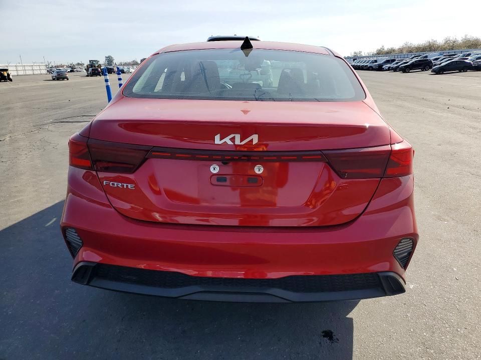 2024 KIA Forte lxs
