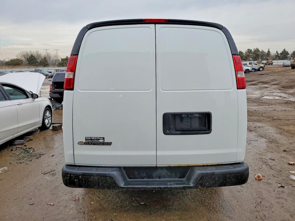 2017 Chevrolet Express G2500