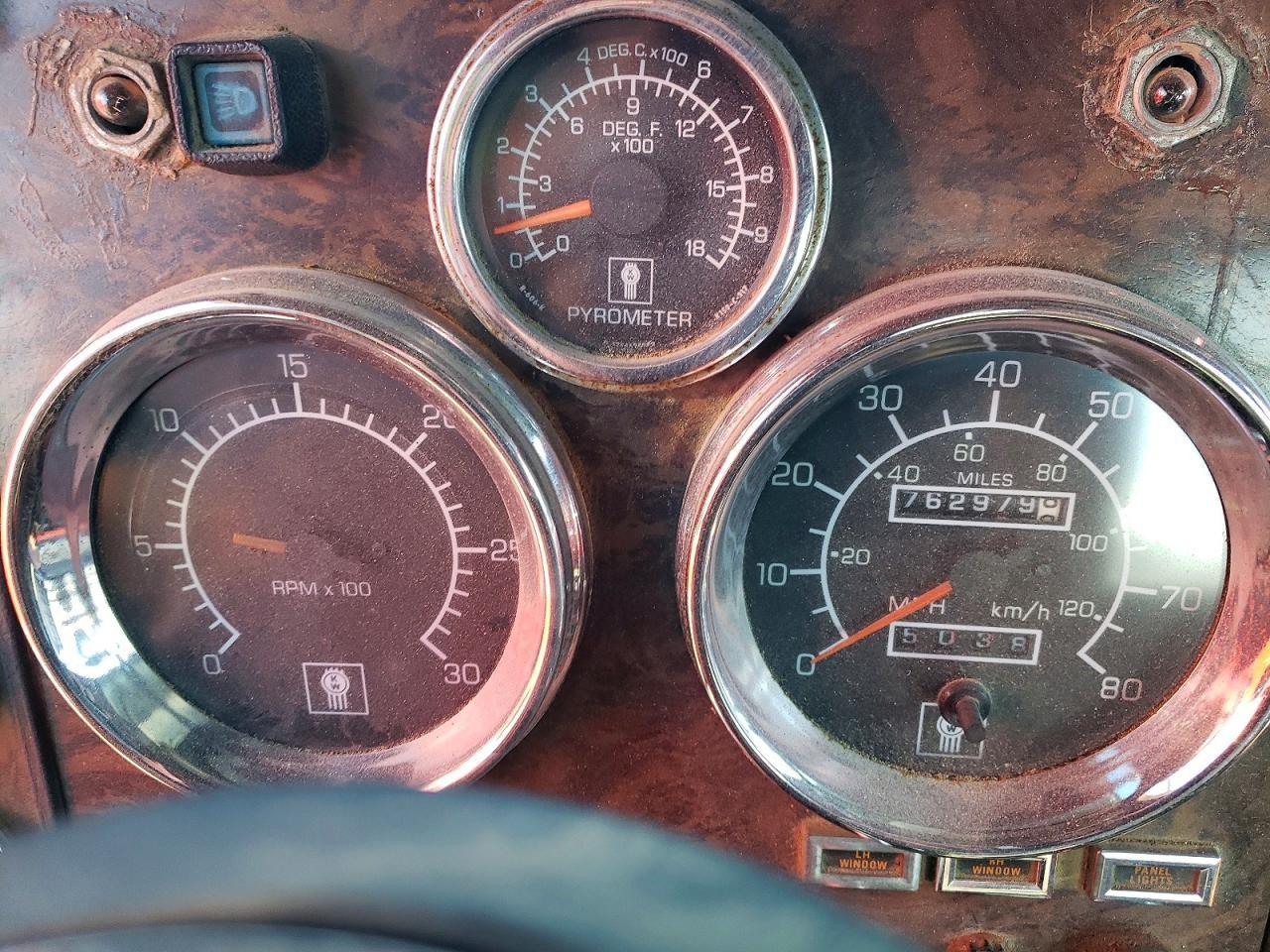 1996 Kenworth W900 Semi Truck