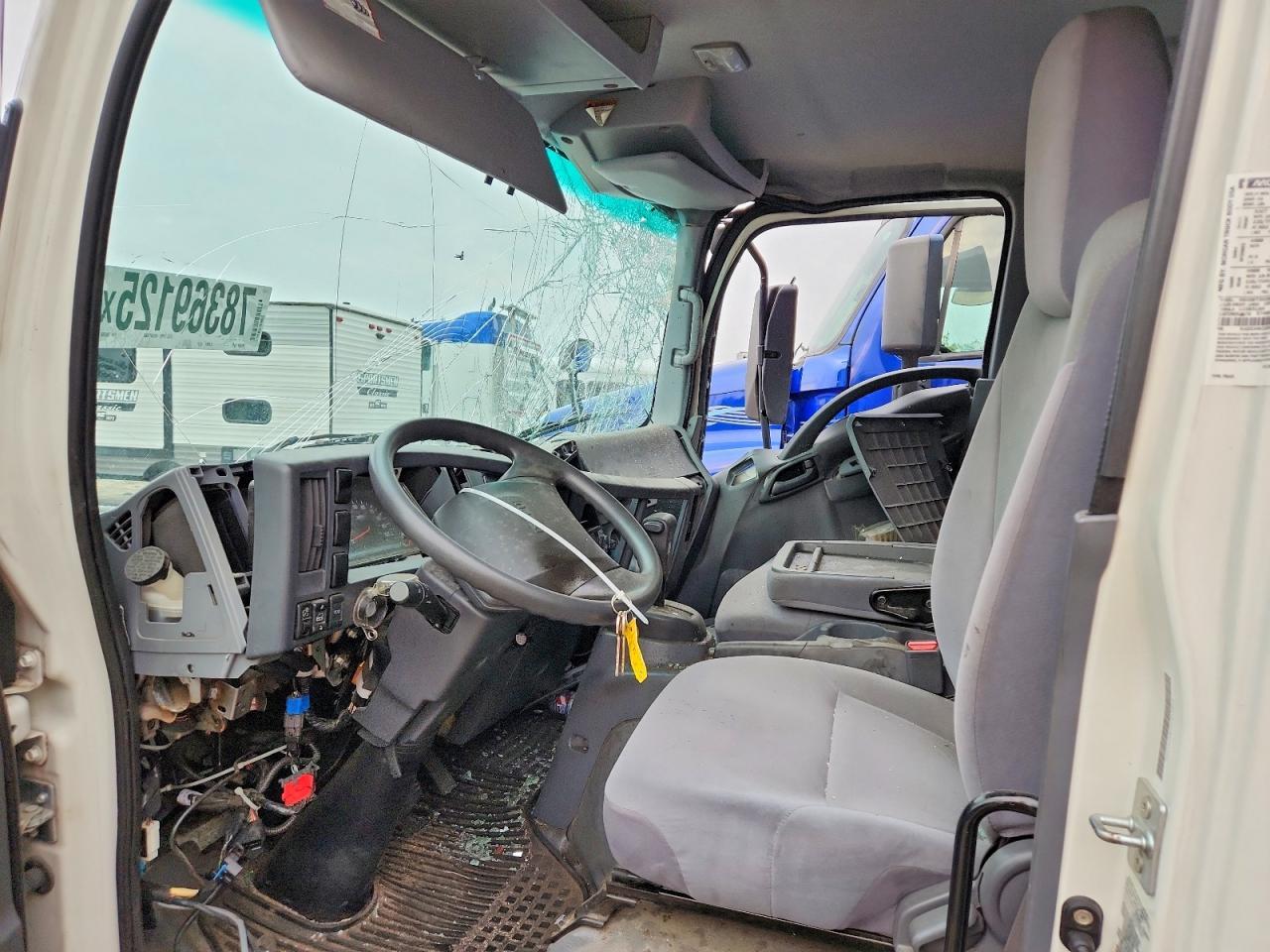 2021 Isuzu NPR HD BOX Truck
