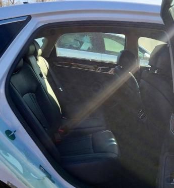 2018 Genesis G80 Base