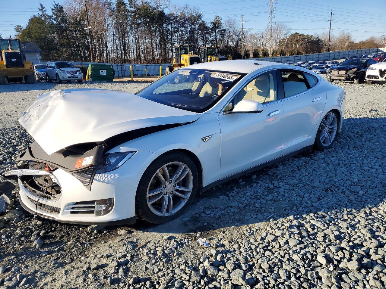 2015 Tesla Model s 85D