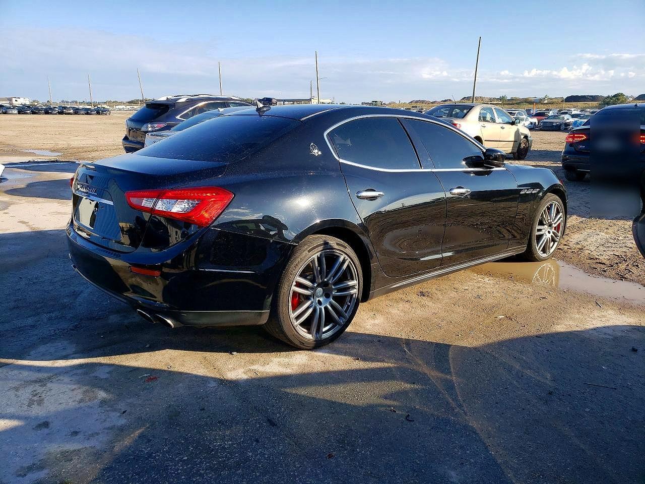 2014 Maserati Ghibli s