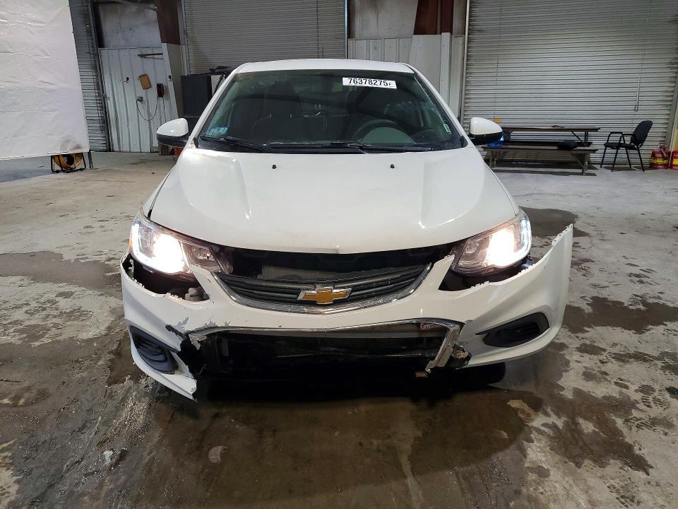 2017 Chev Sonic