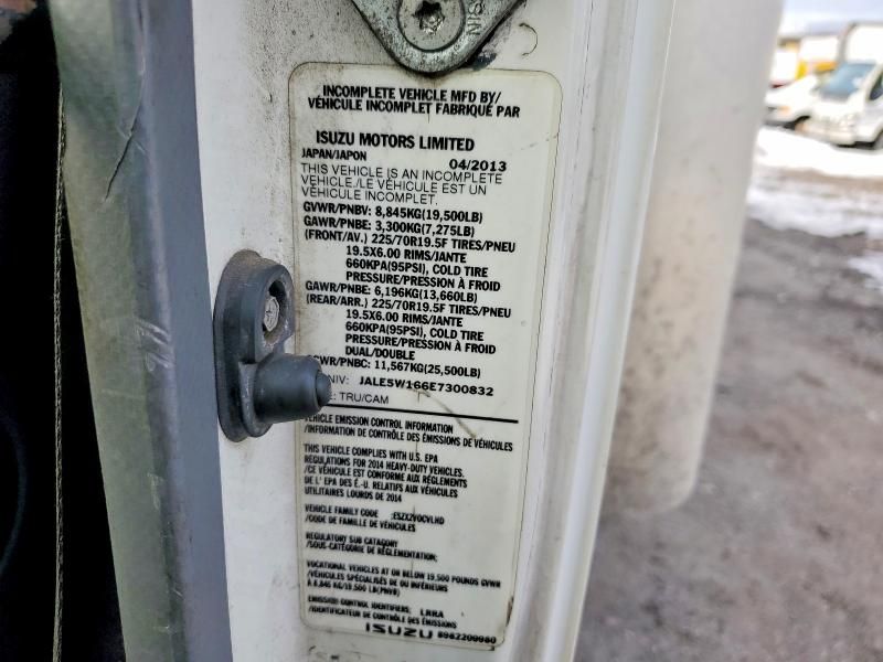 2014 Isuzu NRR