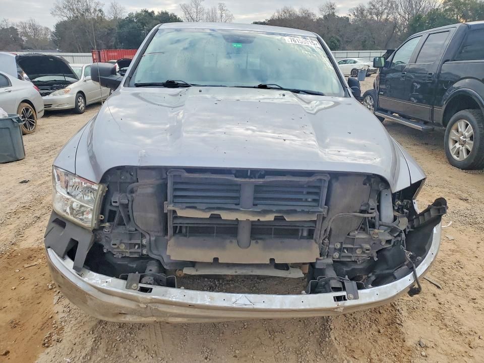 2020 Dodge Ram 1500 Classic slt