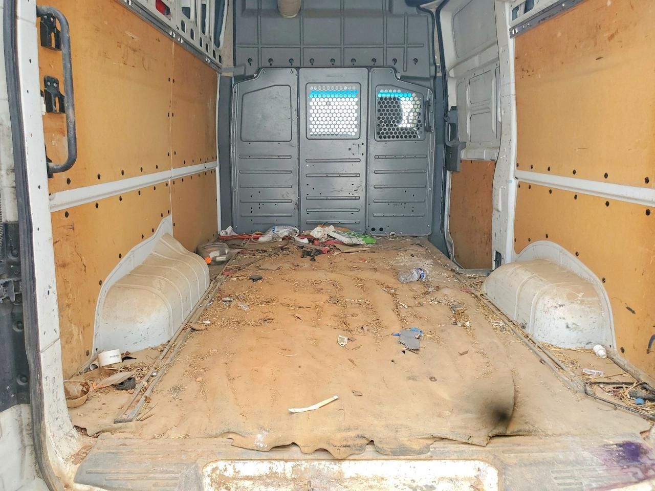 2019 Nissan NV 2500 S