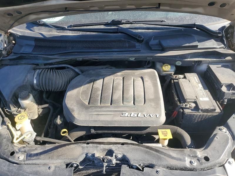 2016 Chrysler Town & Country Touring