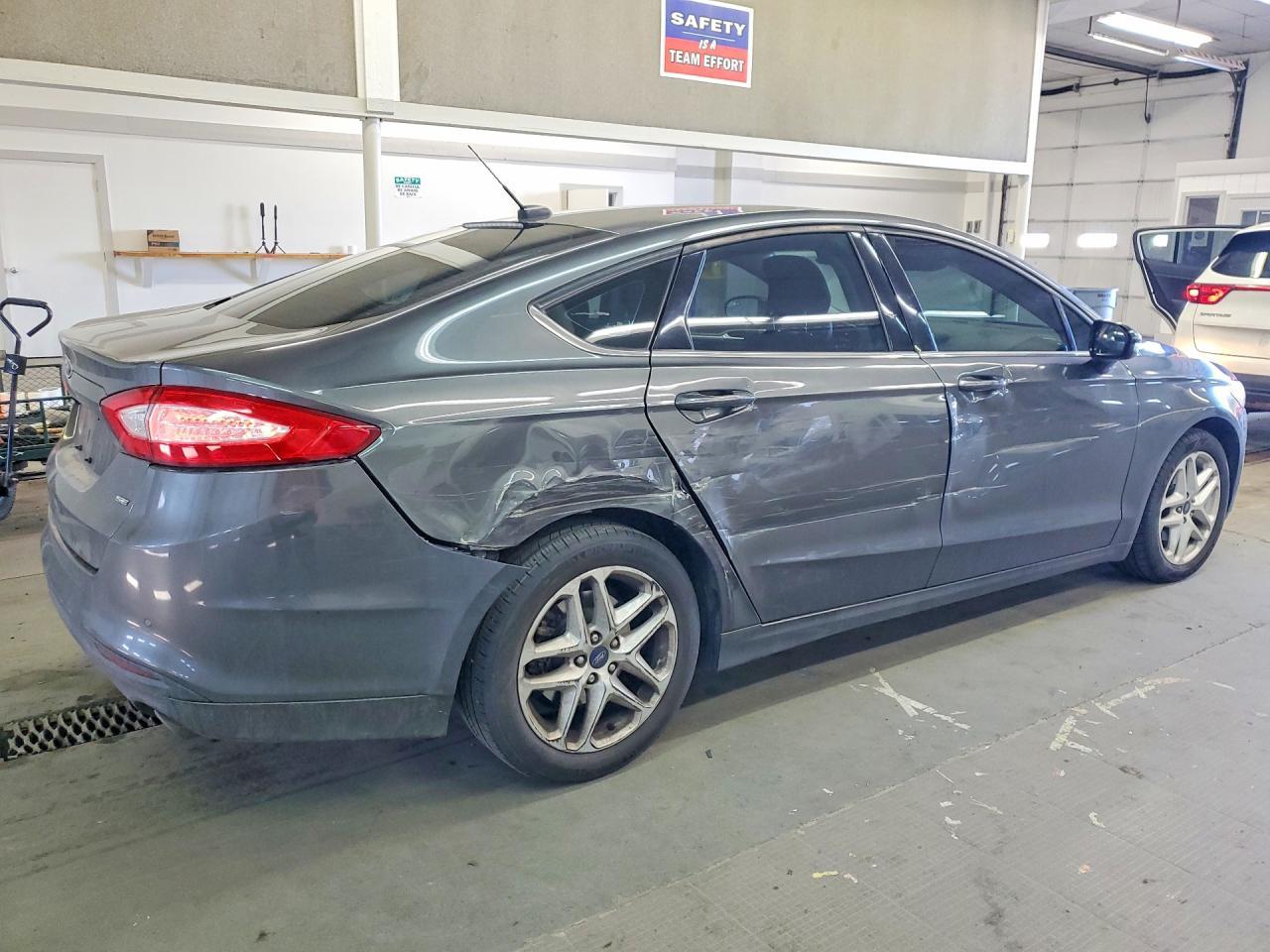 2015 Ford Fusion se