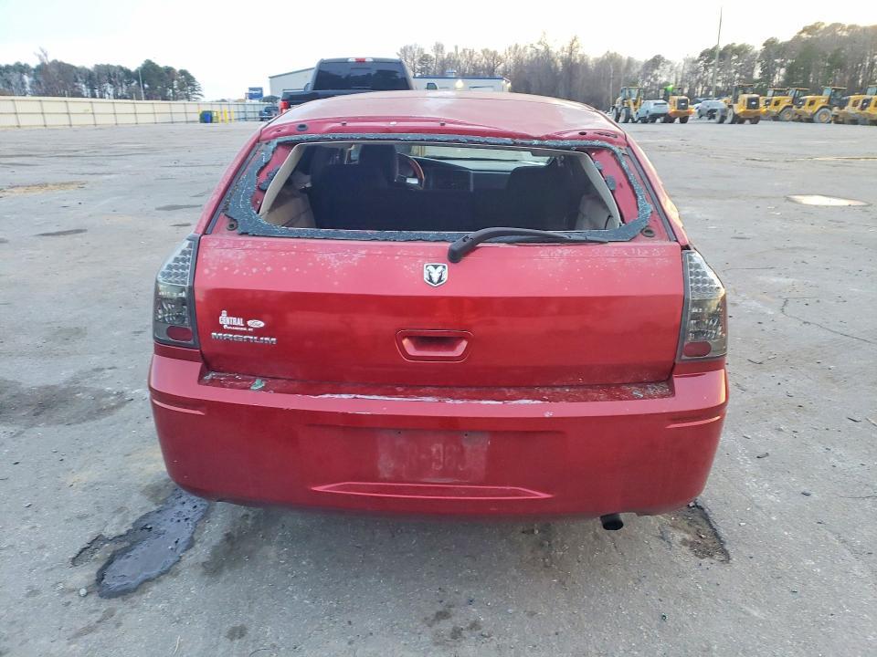 2005 Dodge Magnum se