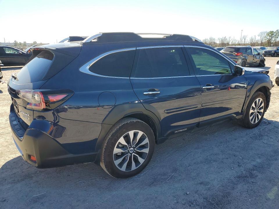 2025 Subaru Outback Touring