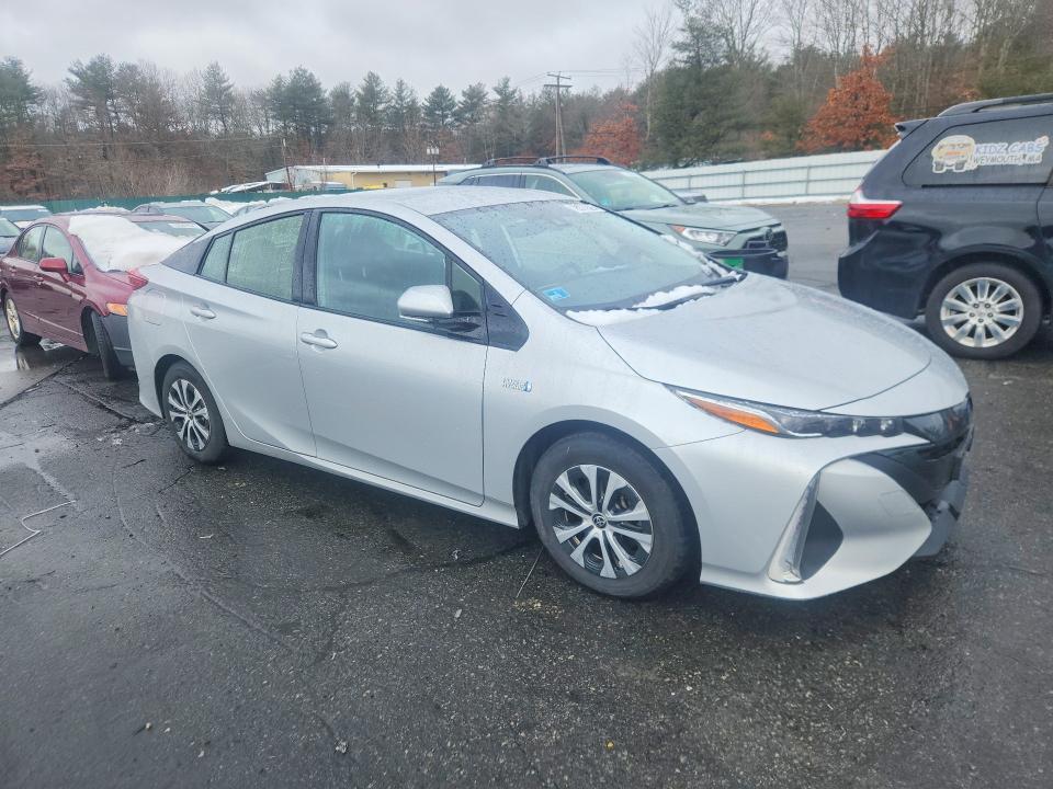 2020 Toyota Prius Prime le