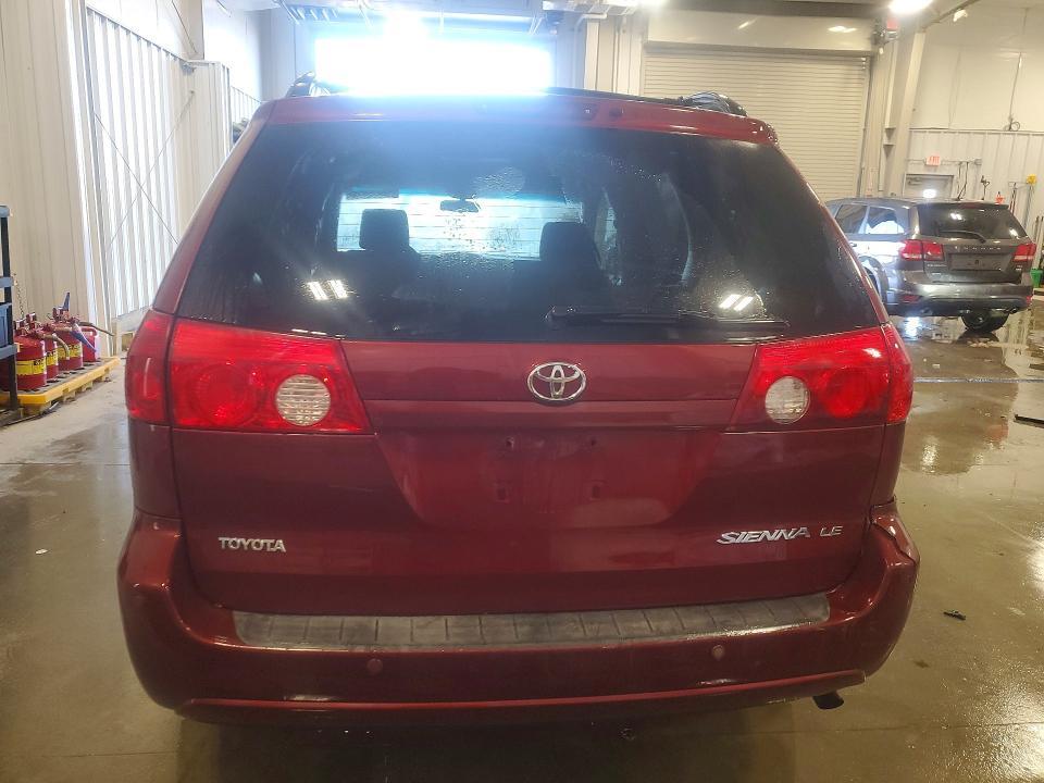 2008 Toyota Sienna le 7-passenger