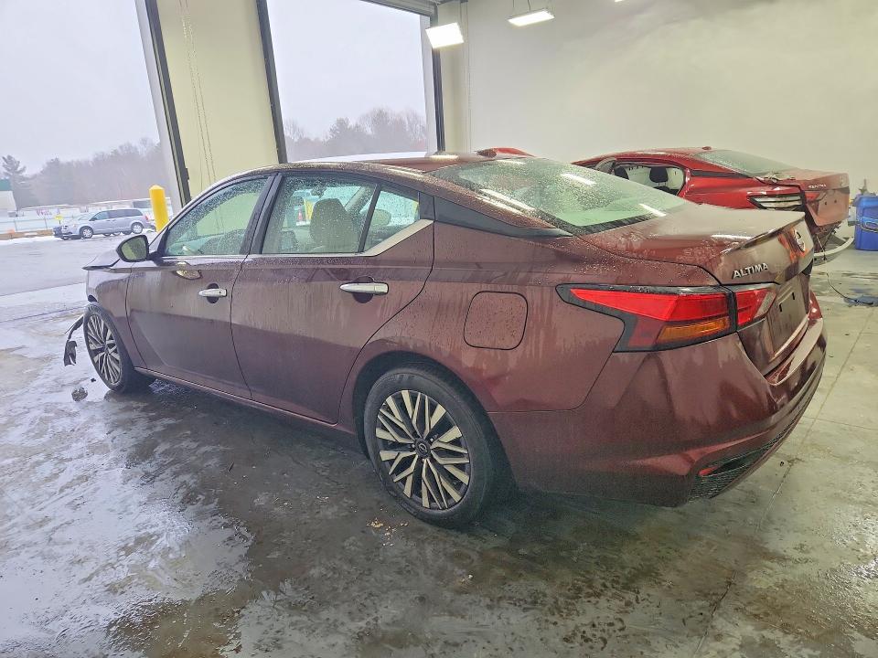 2025 Nissan Altima 2.5 sv