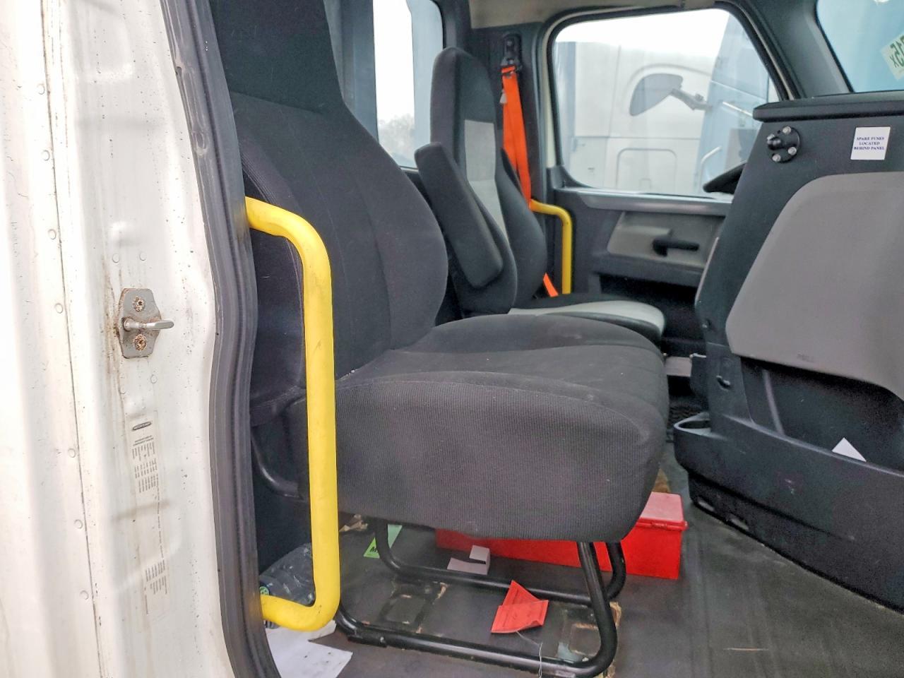 2019 Freightliner Cascadia 126 Semi Truck