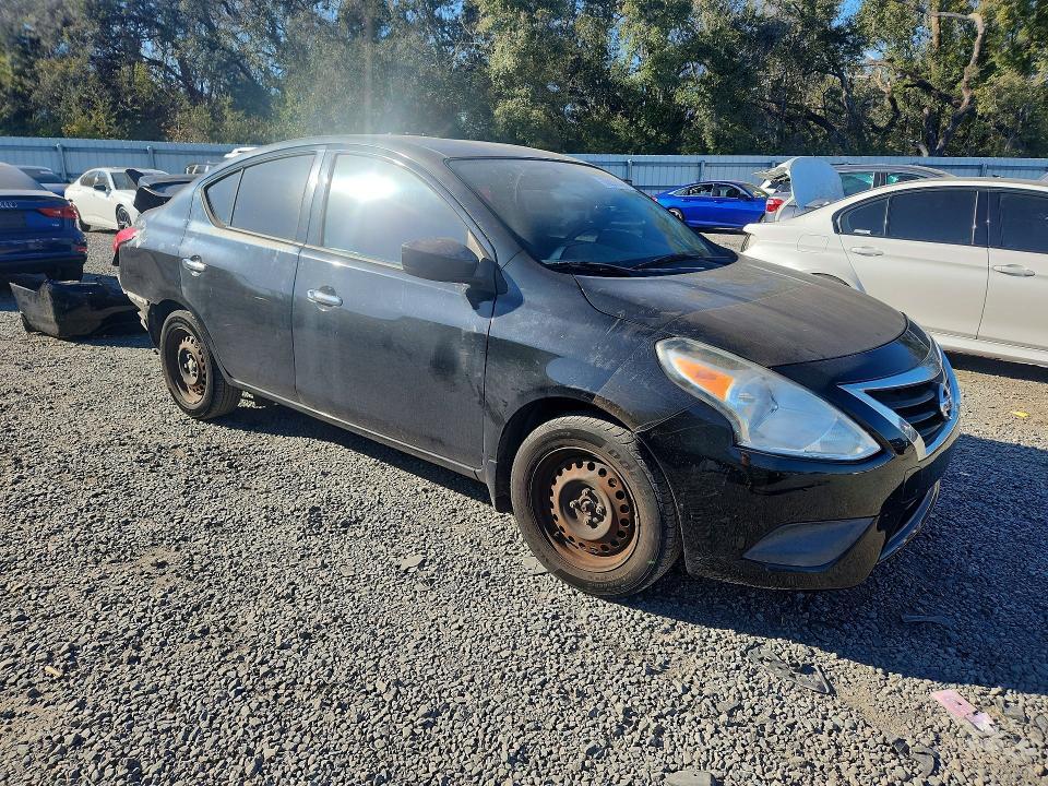 2016 Nissan Versa 1.6 sv