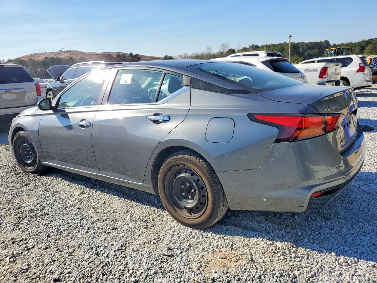 2022 Nissan Altima s