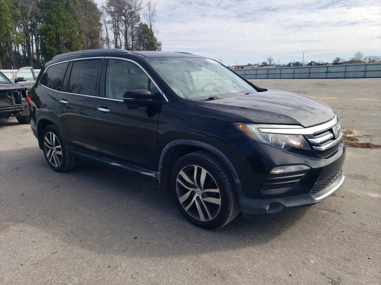 2017 Honda Pilot Touring