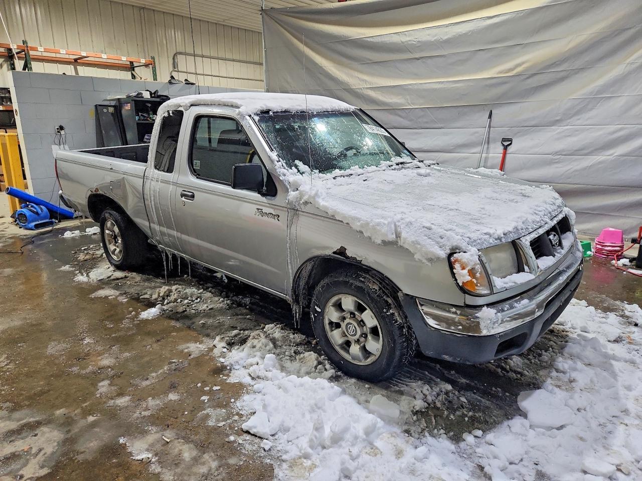 2000 Niss Frontier