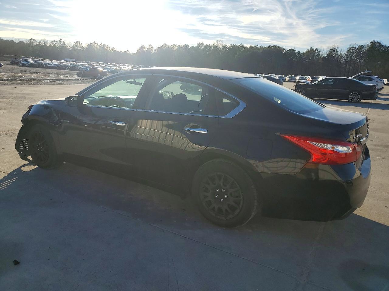 2017 Niss Altima 2.5 s