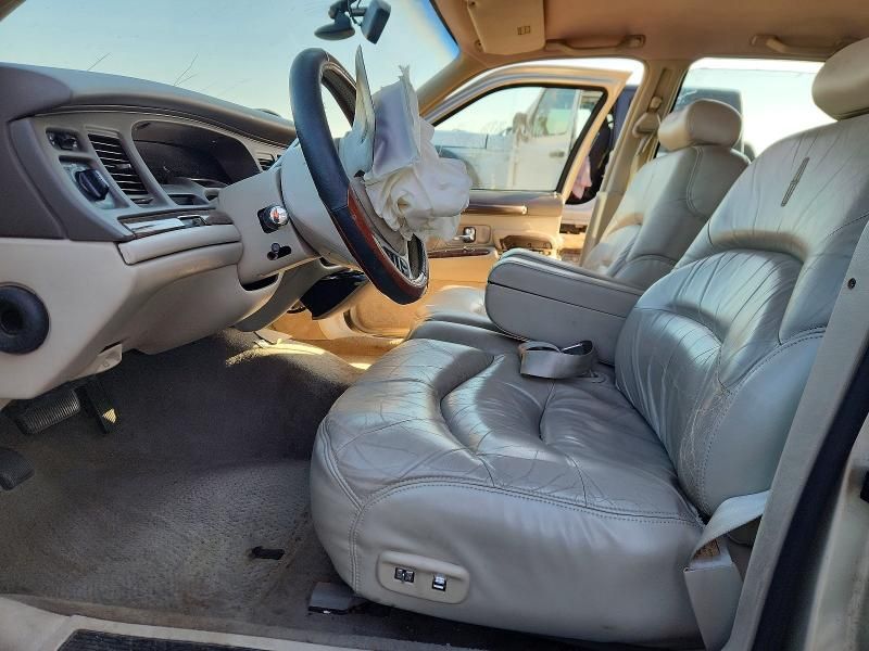 1997 Lincoln Town car Signature