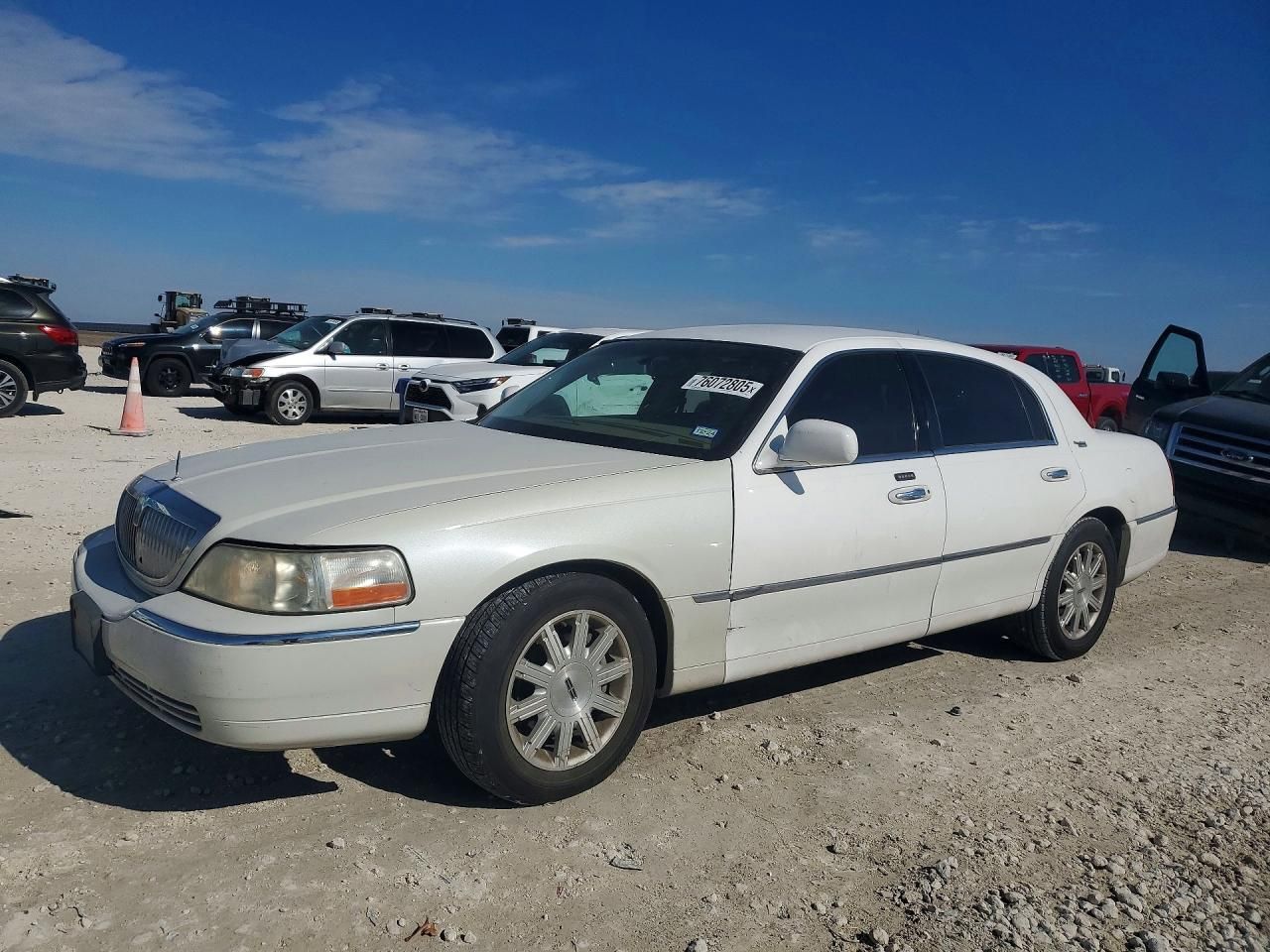 2011 Lincoln Town car Signature Limited