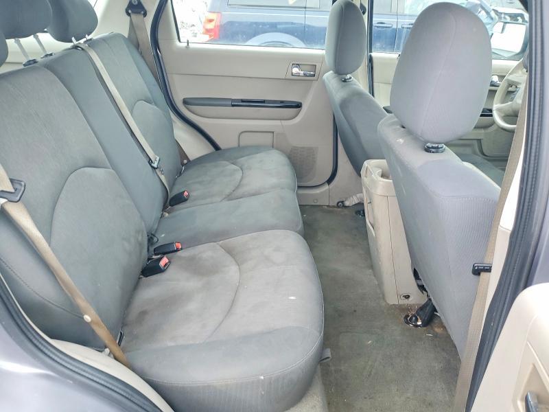 2008 Mazda Tribute s