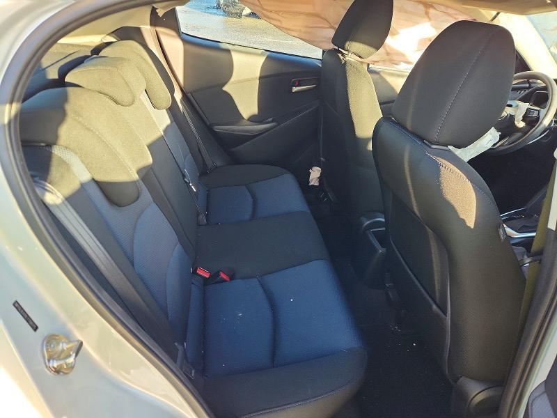 2020 Toyota Yaris Hatchback le