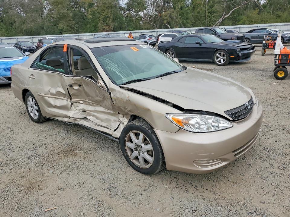 2004 Toyota Camry le
