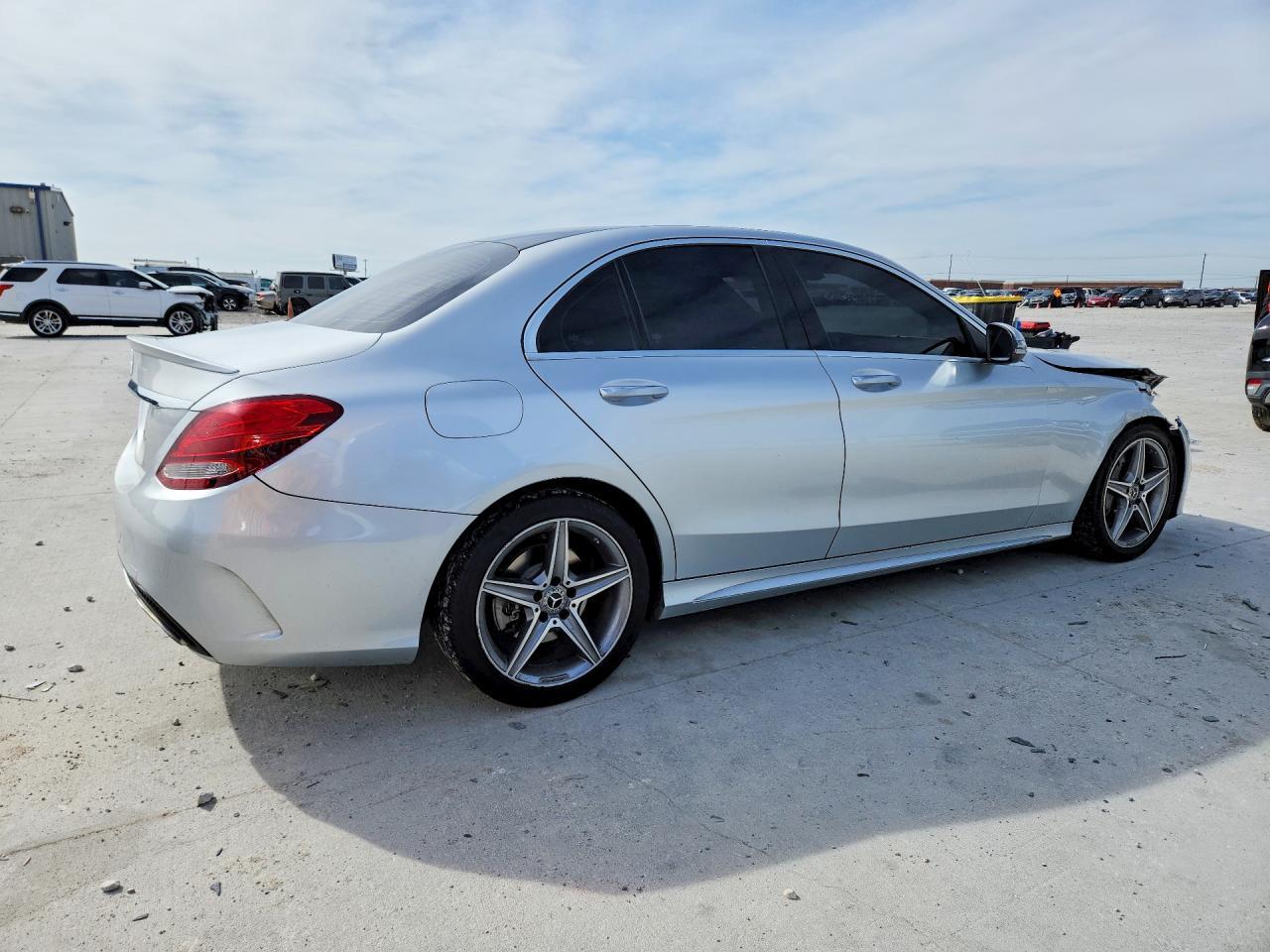 2017 Mercedes-Benz C300