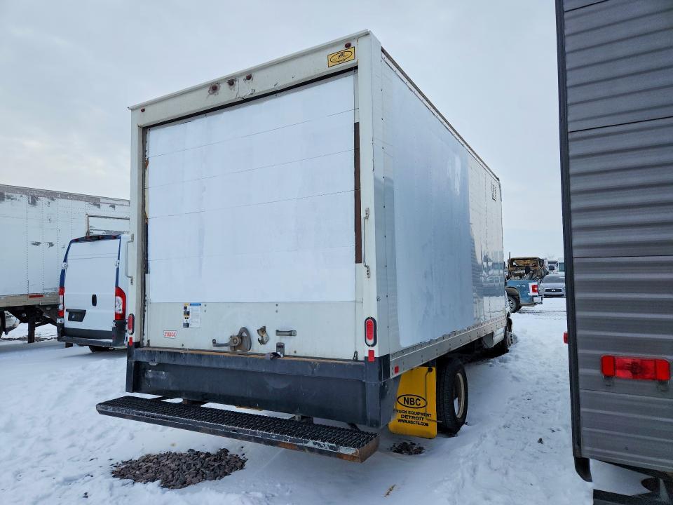 2019 Chevrolet Express box Truck