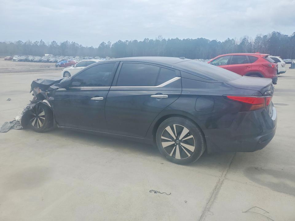 2022 Nissan Altima sv