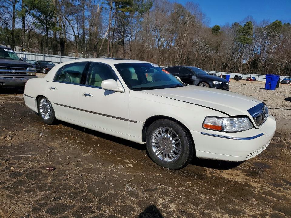 2006 Lincoln 2006 Linc Town car Signature Limited