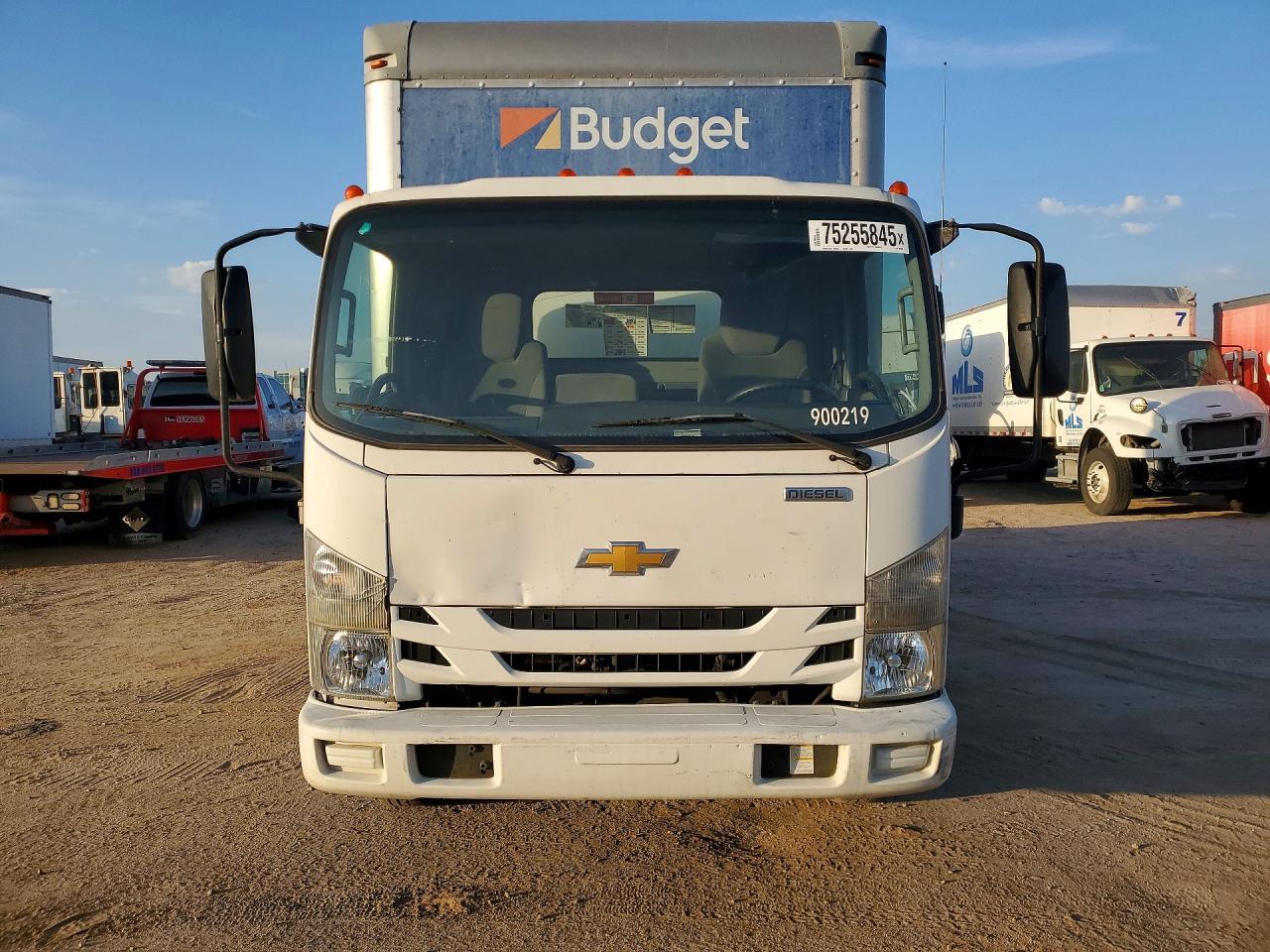 2017 Chevrolet 4500HD BOX Truck