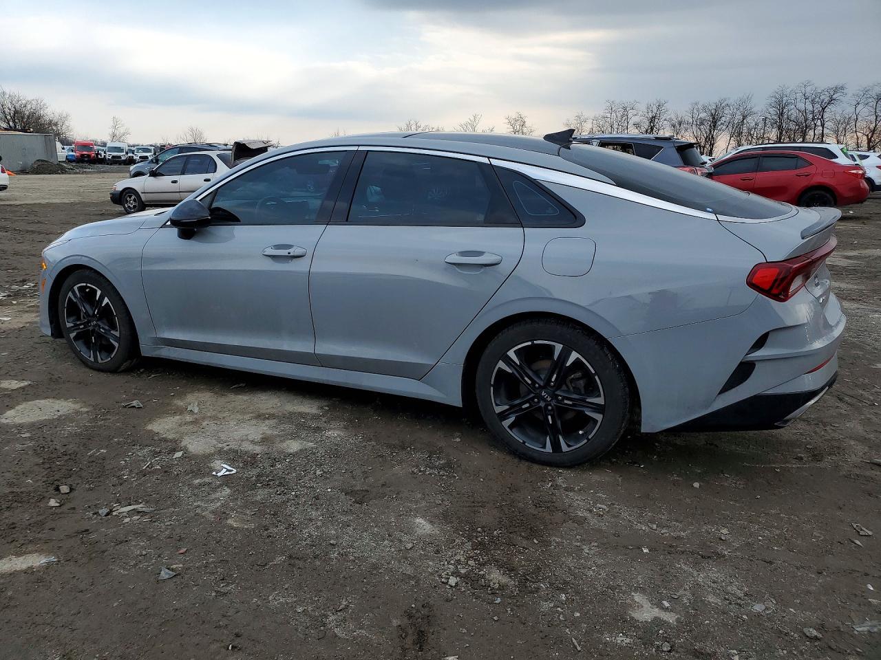 2021 KIA K5 gt Line