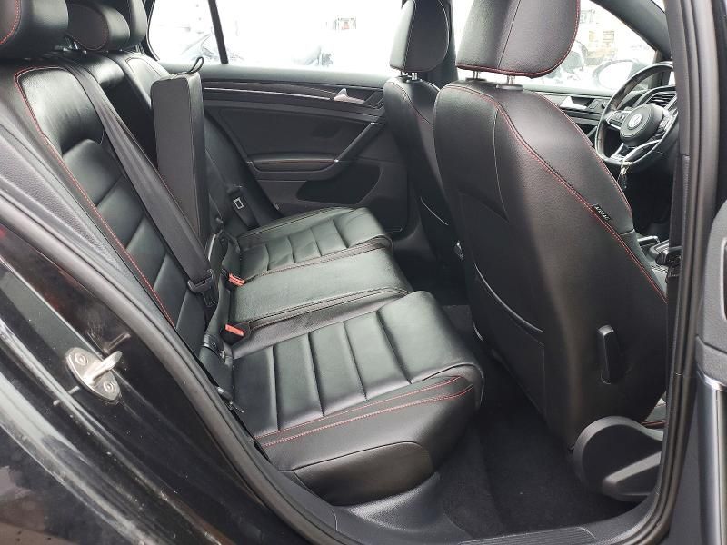 2017 Volkswagen Golf gti