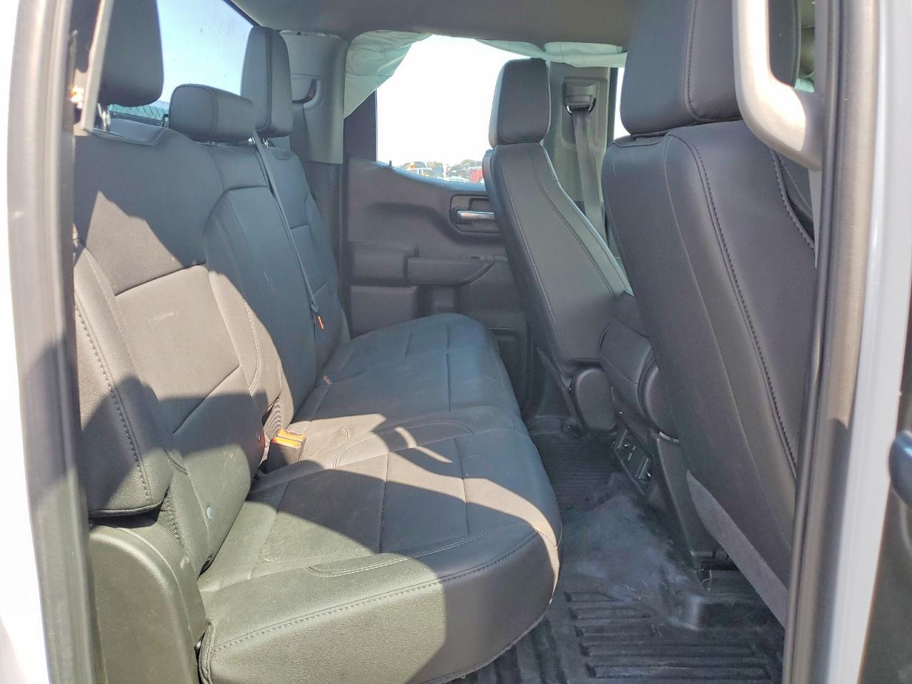 2025 Chevrolet Silverado C1500