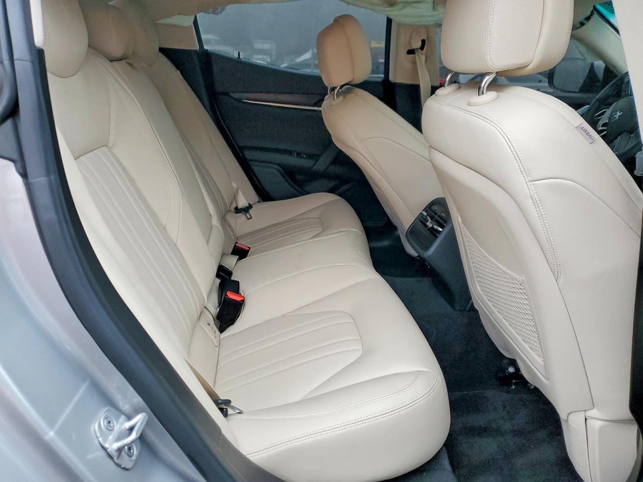 2015 Maserati Ghibli s
