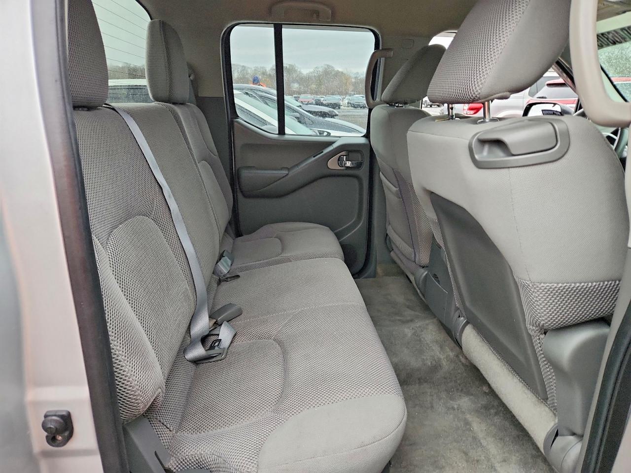 2013 Nissan Frontier S