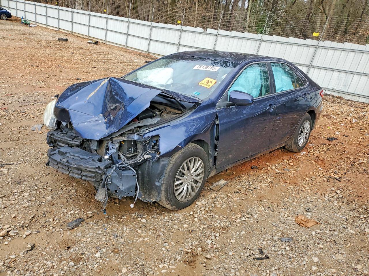 2015 Toyota Camry le