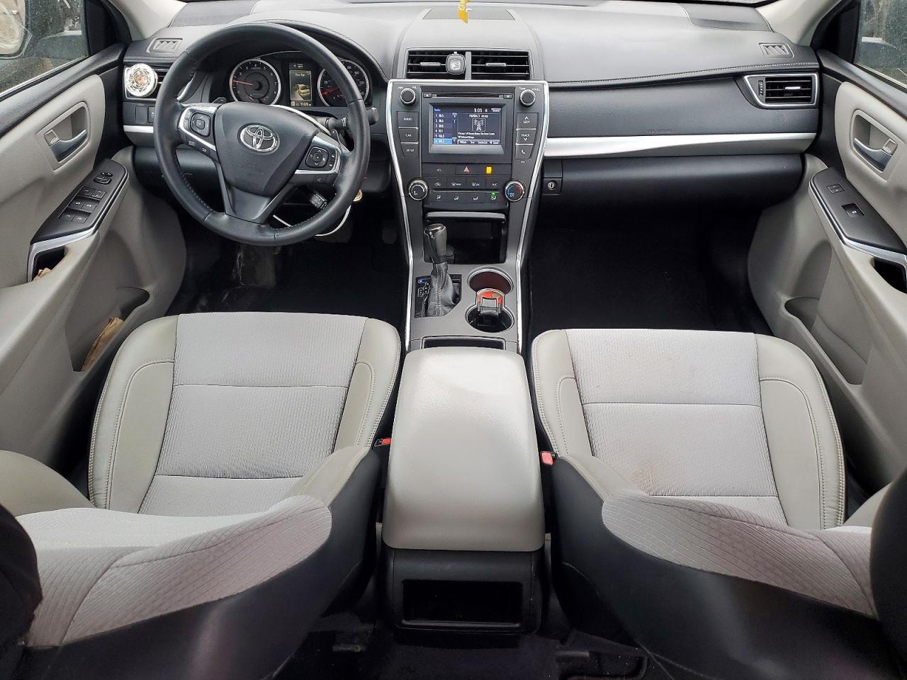 2017 Toyota Camry le