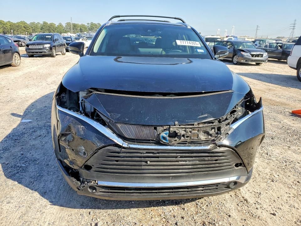 2022 Toyota Venza le