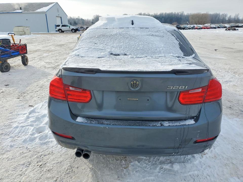 2015 BMW 328 i