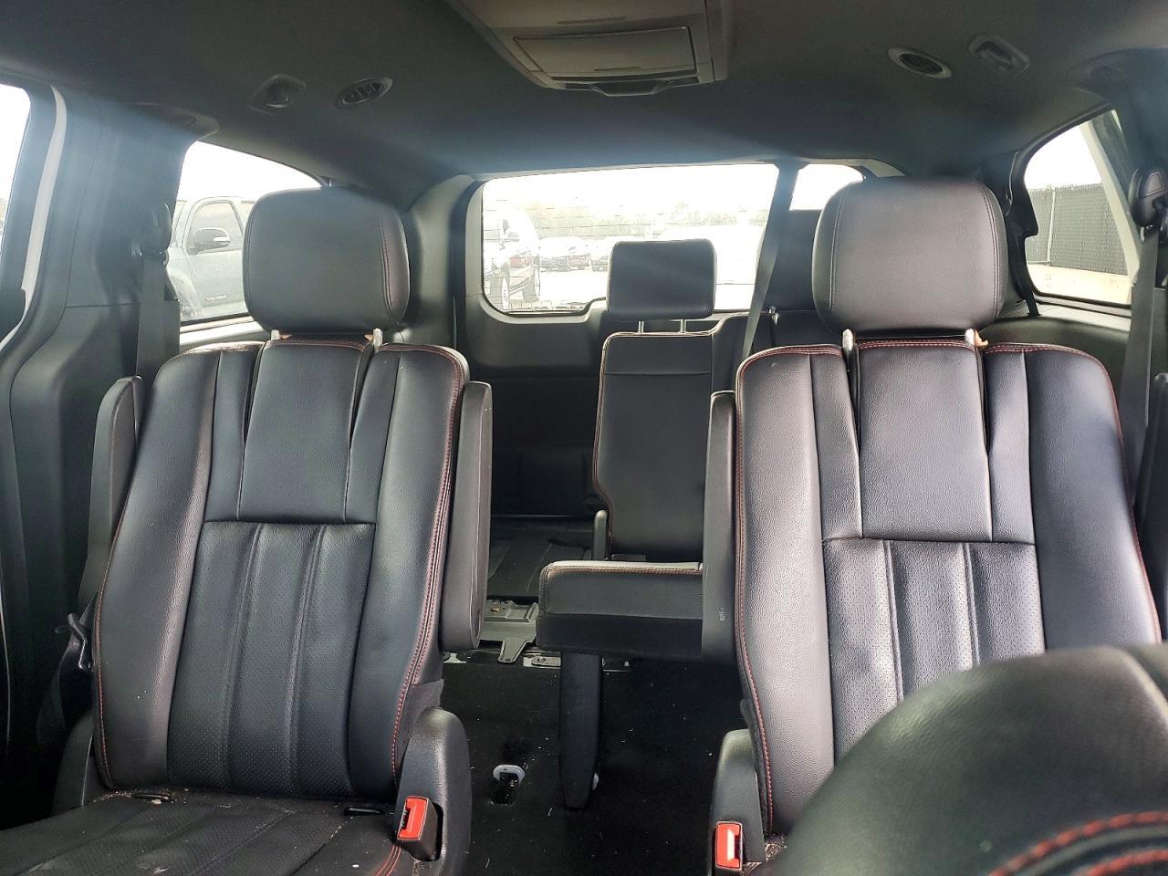 2016 Dodge Grand Caravan R/T